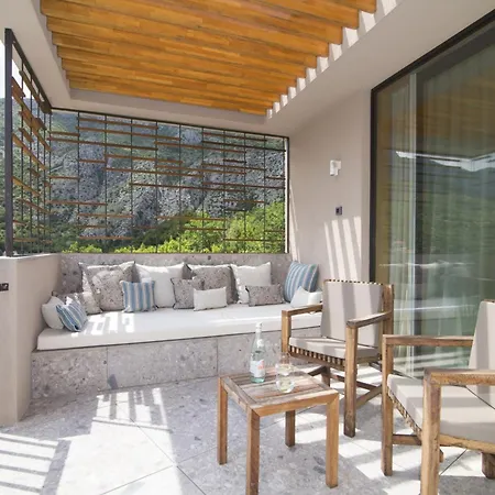 A Synonym For A Modern And Luxury Apartament *